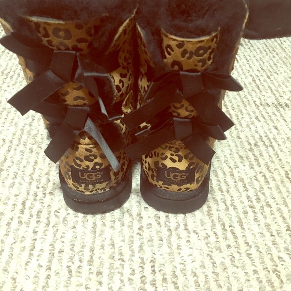 UGG Shoes - Bow cheetah print uggs UGG Shoes - Bow cheetah print uggs